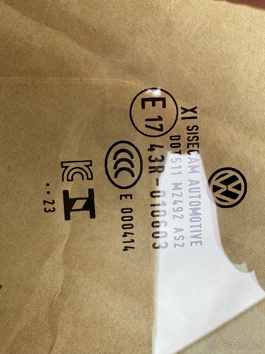 VW Passat B8, boční sklo - 2