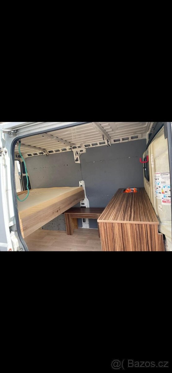 Prodám obytnou vestavbu do dodávky L2H2 - 2