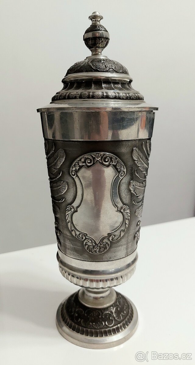 Číše s víkem - 2