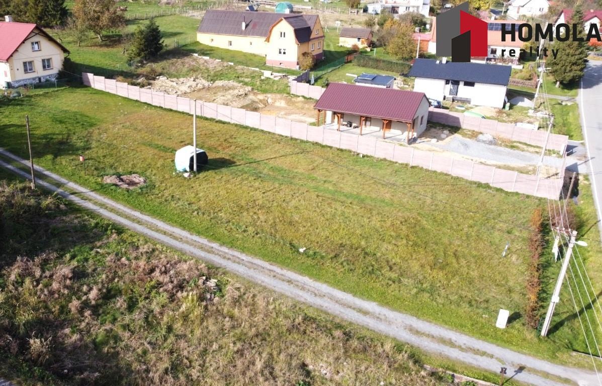 Stavební parcela 1311 m2 v Kružberku - 2