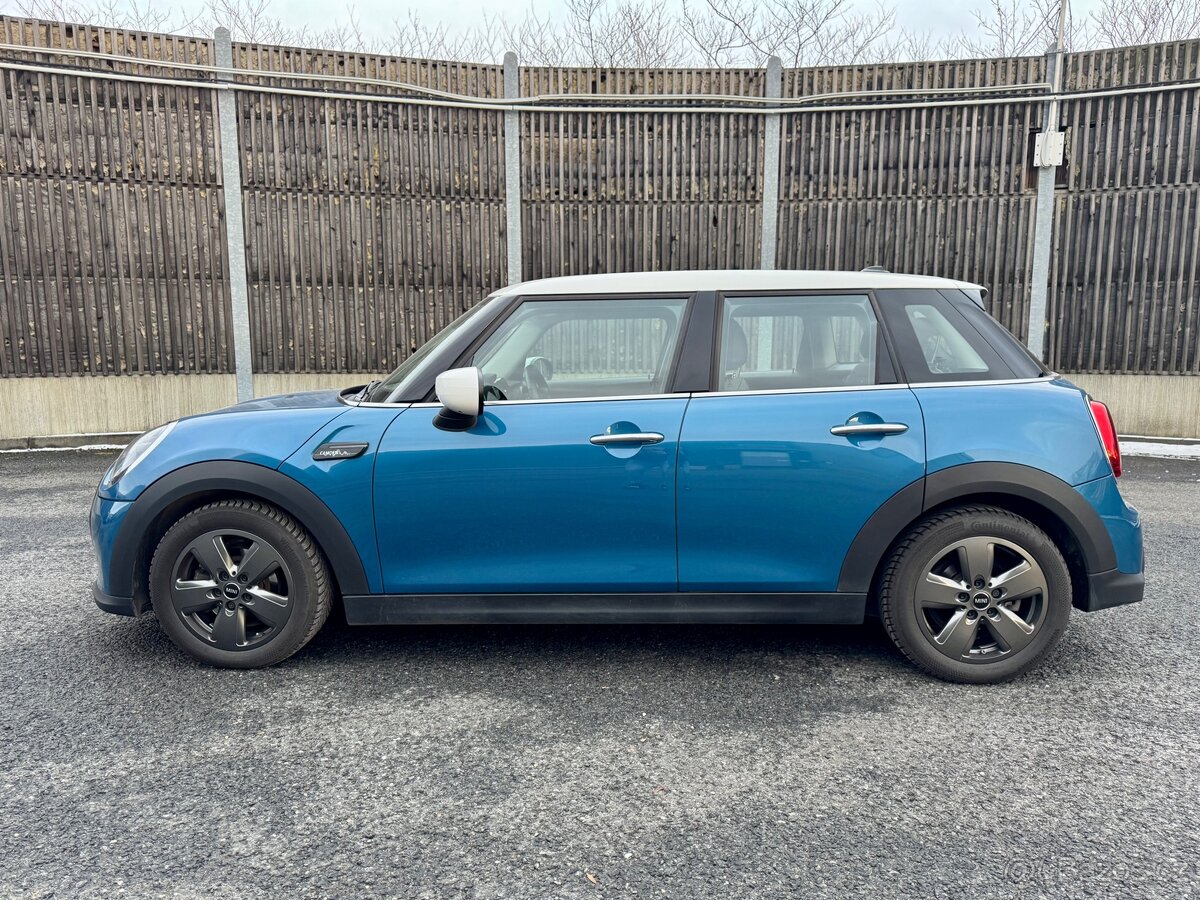 Mini Cooper, Camden Edition - 1,5 - 100 kW benzín, automat - 2