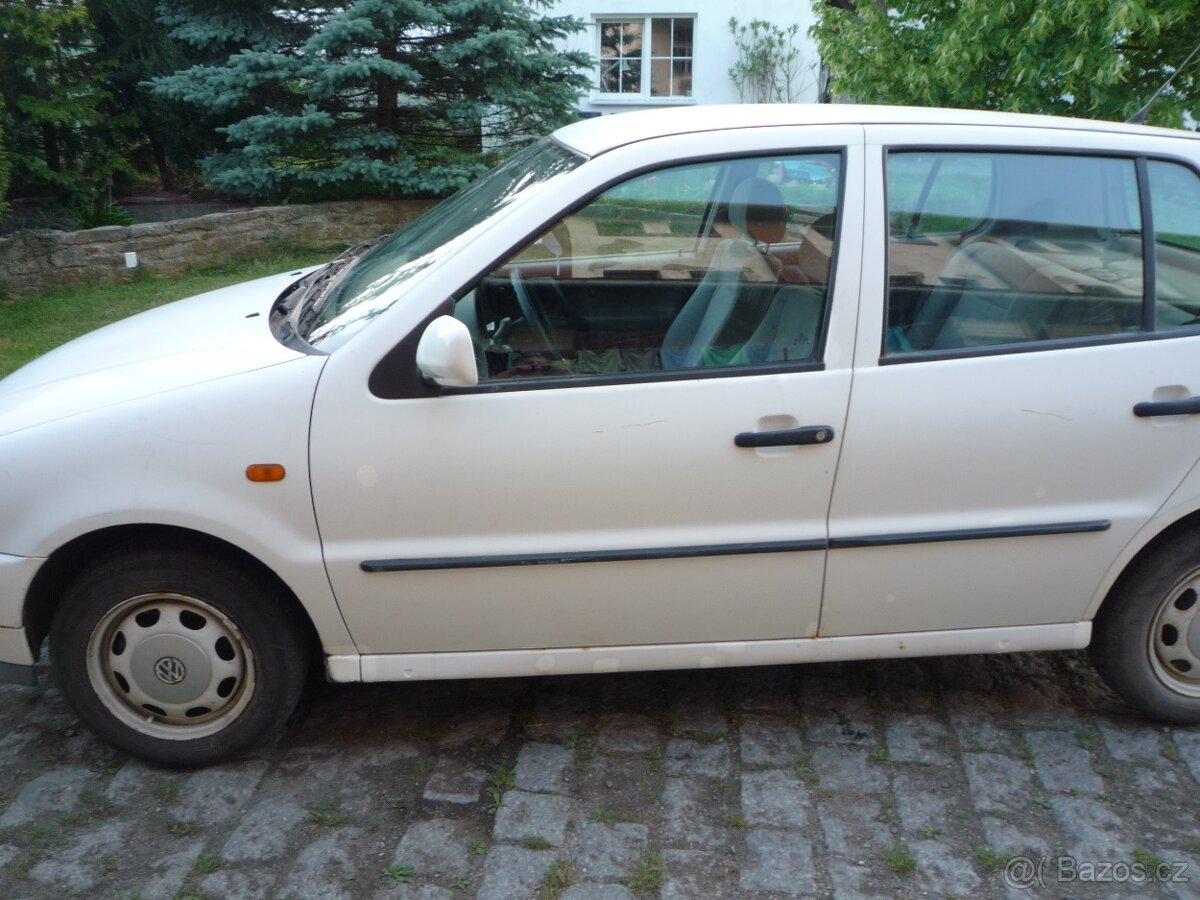 Volkswagen Polo - 2