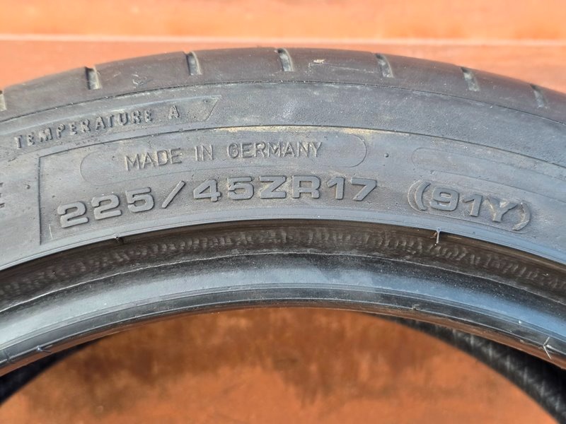 Letní Dunlop 225/45/17 - 2