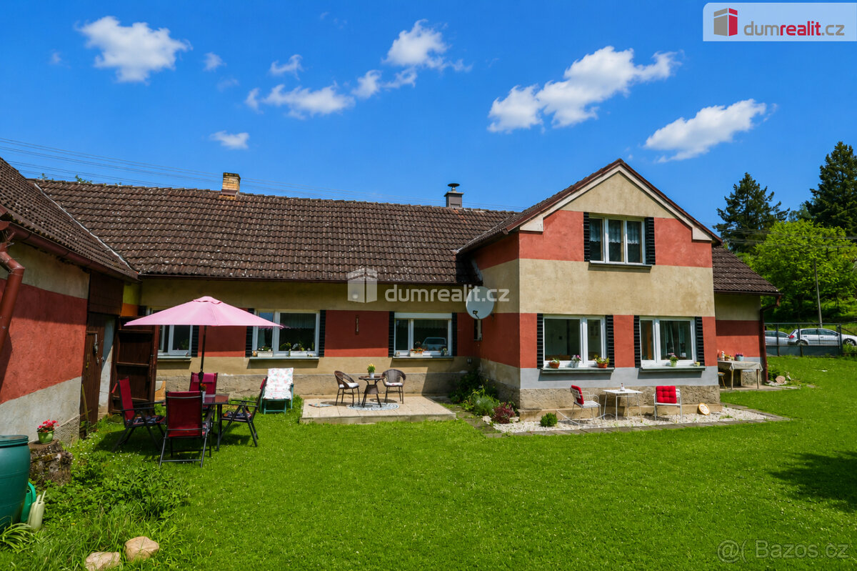 Prostorný rodinný dům po rekonstrukci 4+1, 112 m² + půda 100 – pohled 2