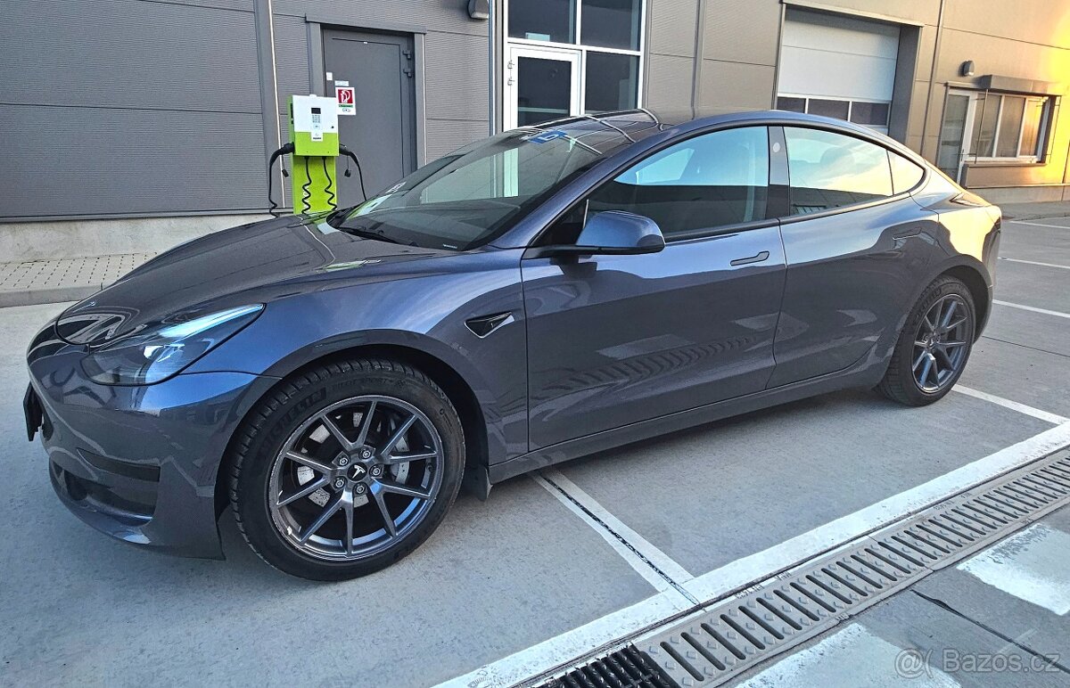 Tesla model 3 SR plus refresh - 2