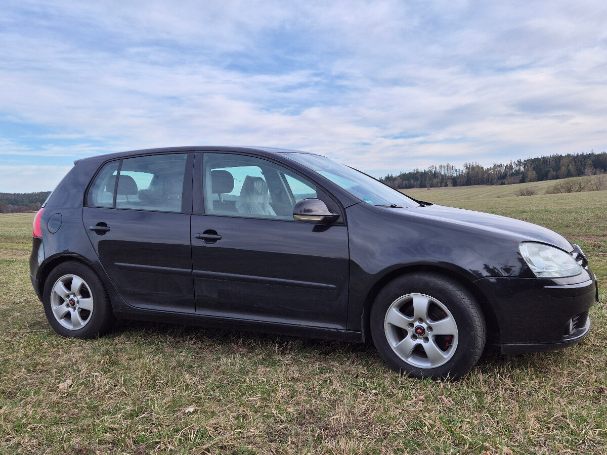 VOLKSWAGEN GOLF 5 1.9 TDi - 2