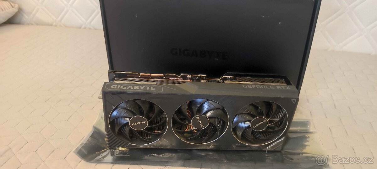 GIGABYTE GeForce RTX 3090 Ti GAMING OC 24GB - 2
