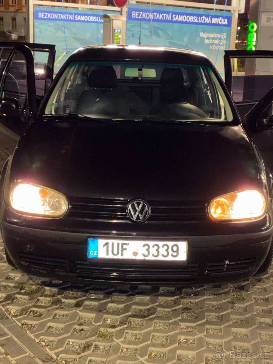 Golf 4 - 2