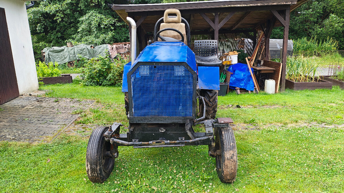 Traktor - domácí výroba z Ford Tranzit - do lesa - 2