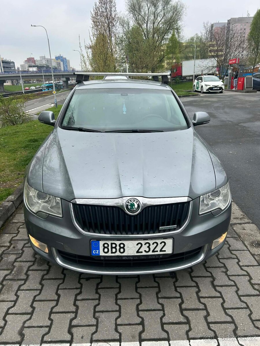 Škoda superb 1.6 tdi 2011 r.v. - 2