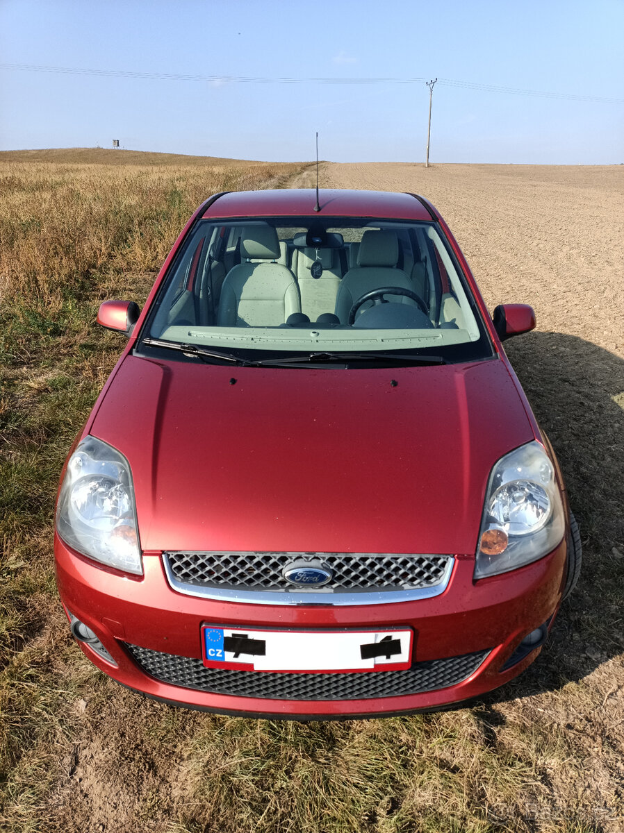 Ford Fiesta , 1,4 , GHIA - 2