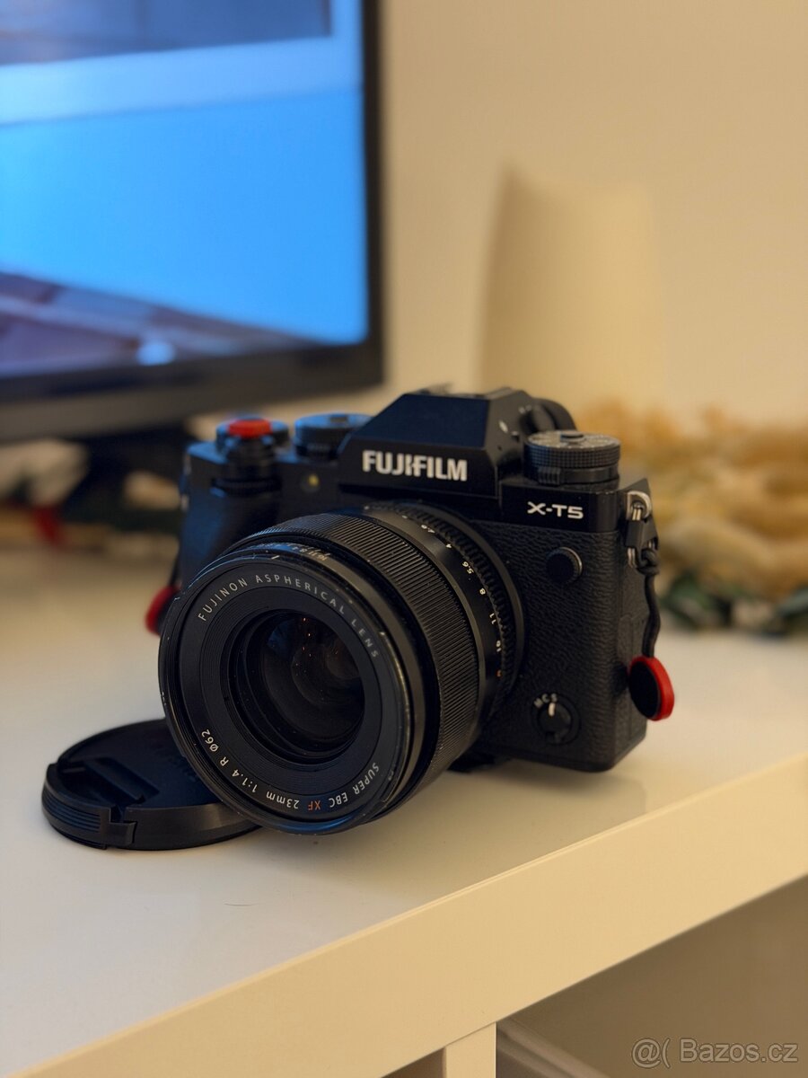 FUJIFILM X-T5 & FUJION 23mm f1,4 R - 2