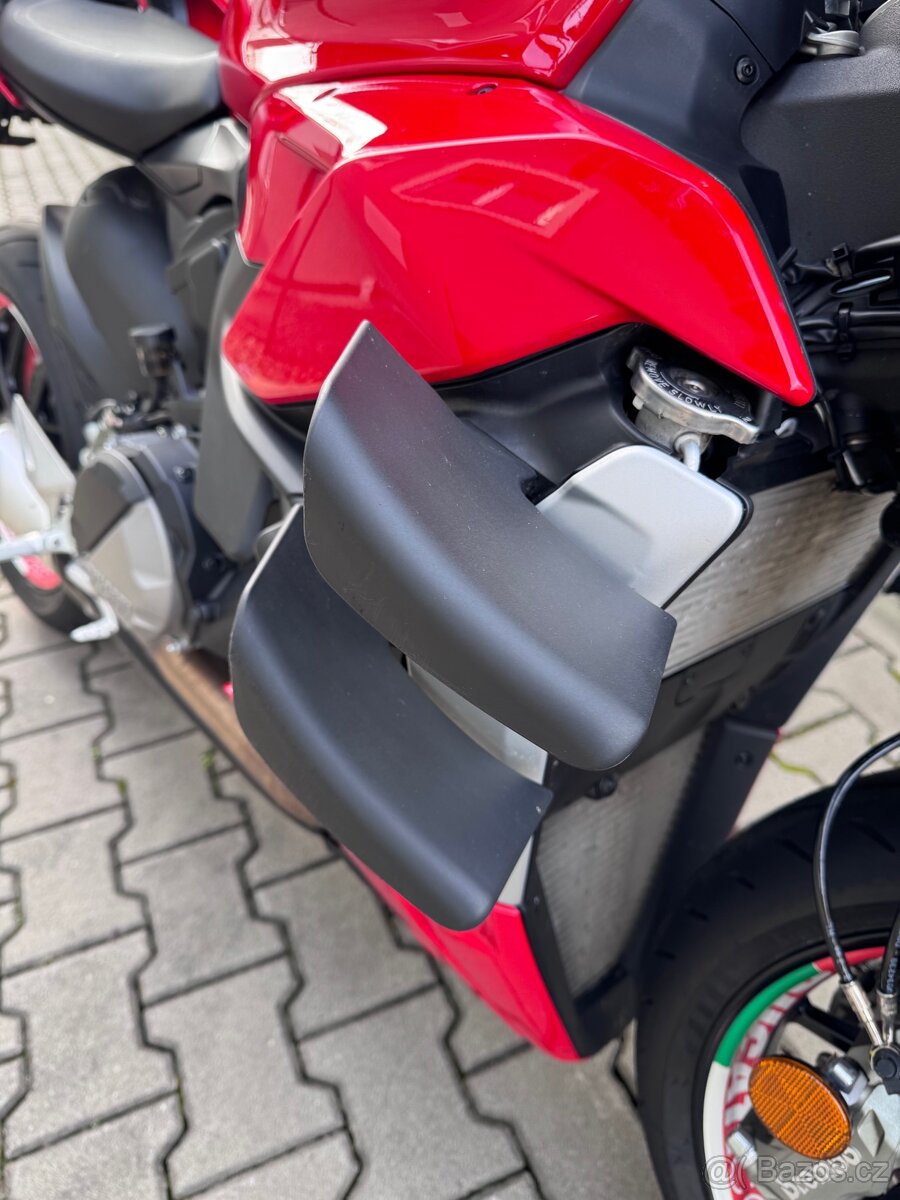 Streetfighter V2 - 2