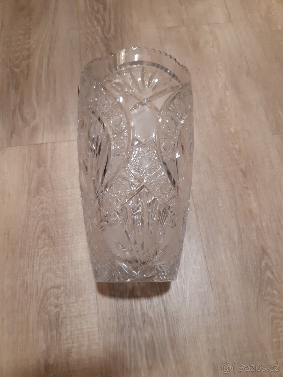 Broušená váza Bohemia - 2