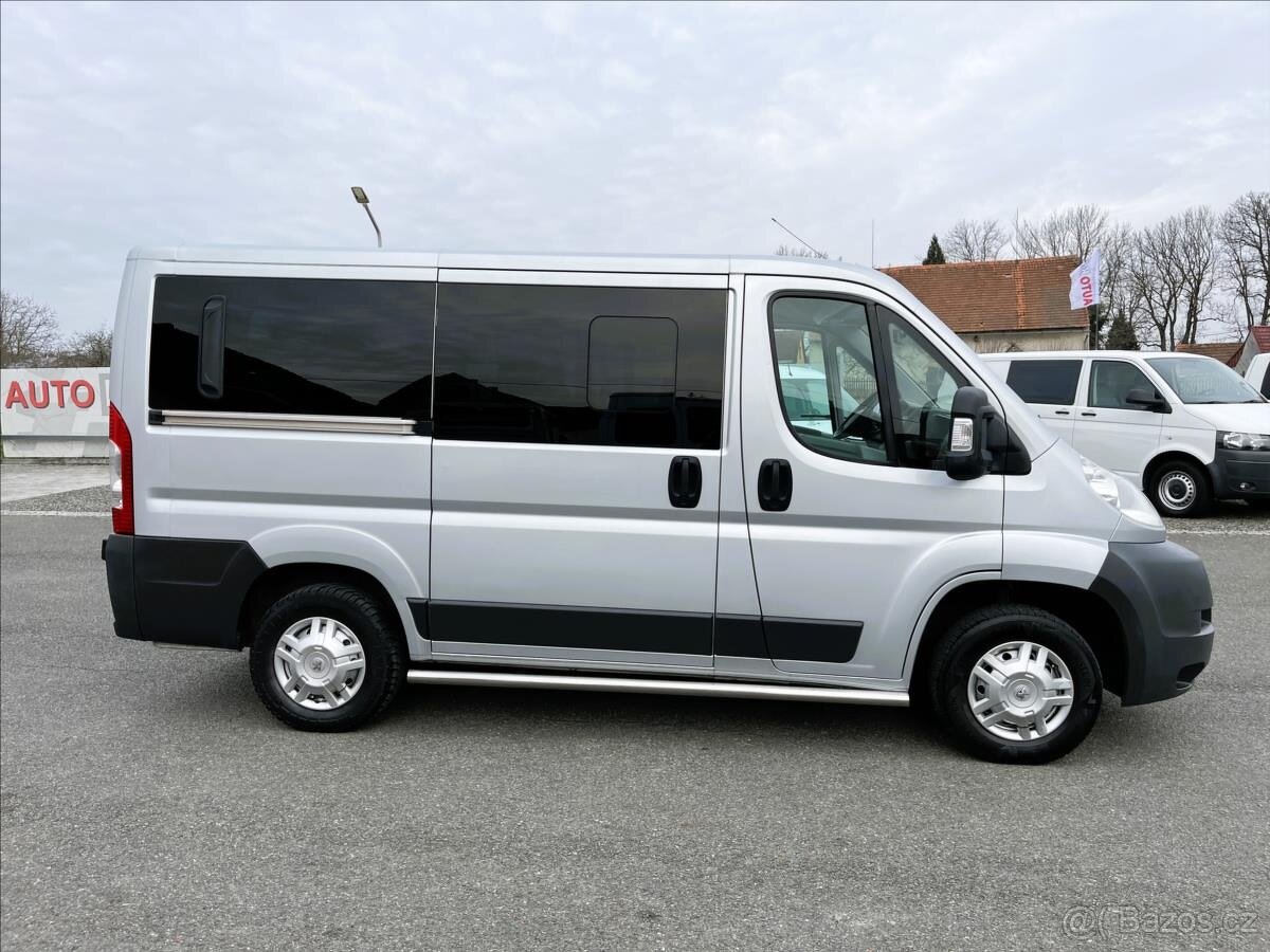 Peugeot Boxer 2,2HDi 120PS 9 MÍST,LUXUSBUS,PANORAMA - 2