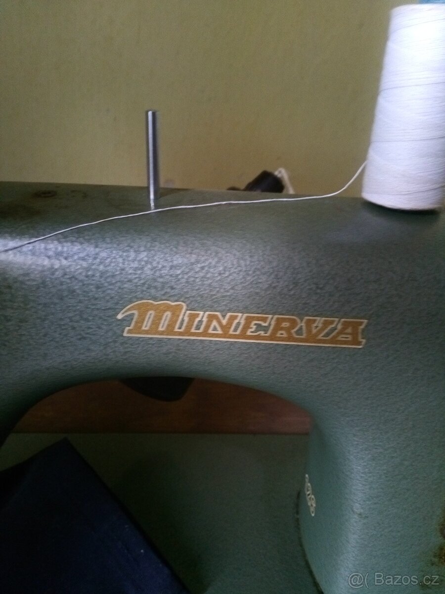 Šlapací šicí stroj Minerva - 2