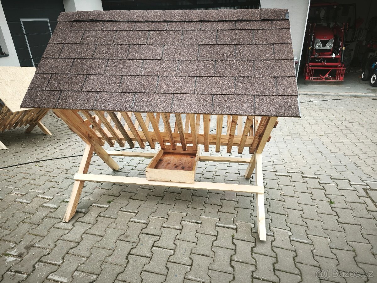 Krmelec pro zvěř - 2