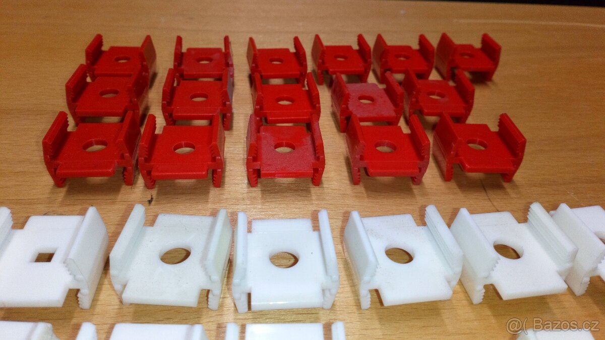 Adaptéry elektro kontaktů - 2