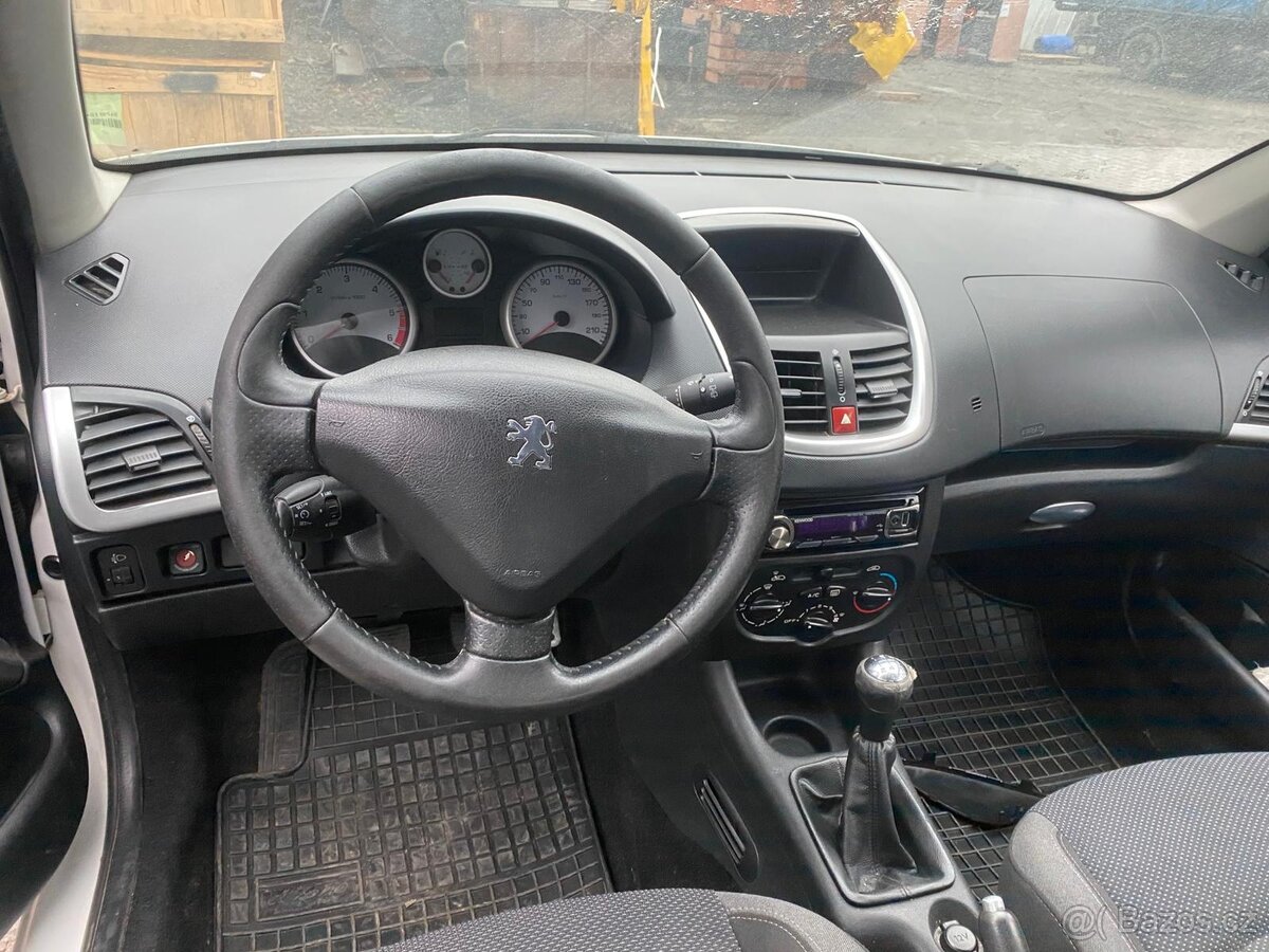 PEUGEOT 206 + prodej použitých náhradních dílů z vozu - 2