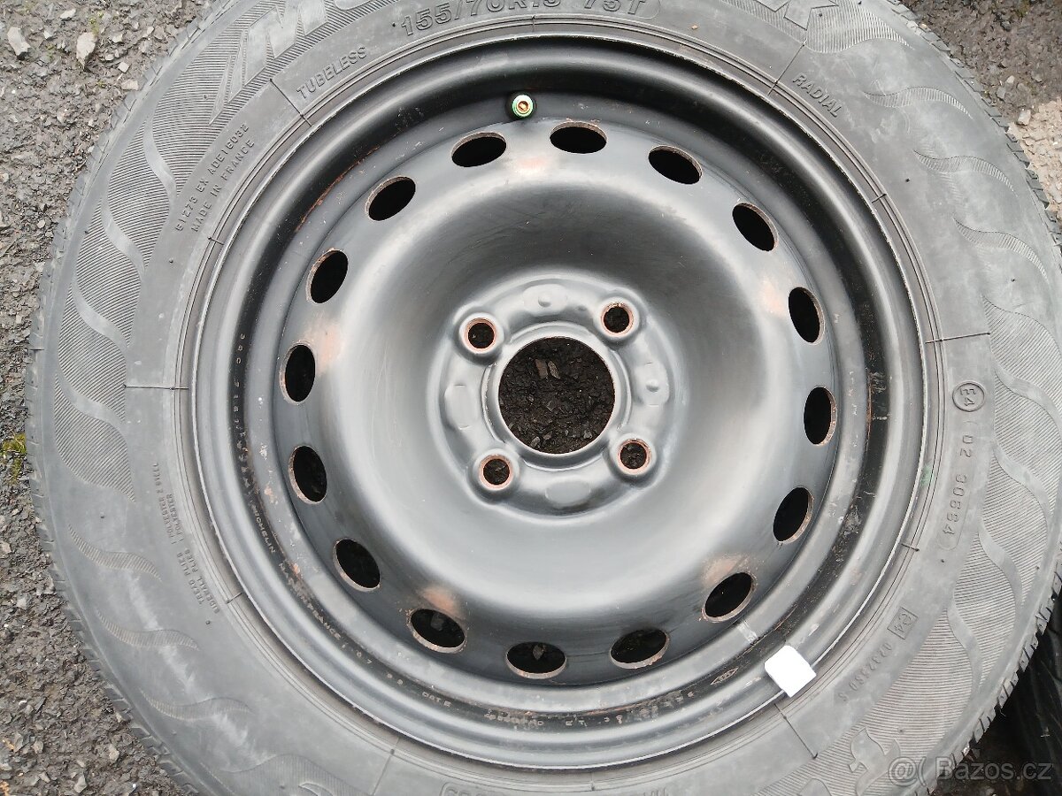 Prodám sadu kol Renault 155/70R13 letní - 2