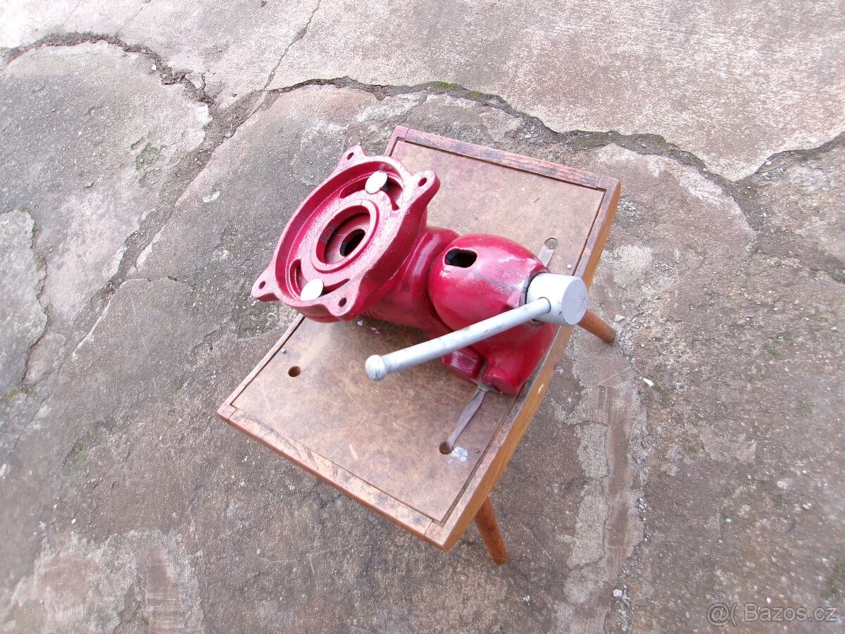 svěrák york 125 - 2