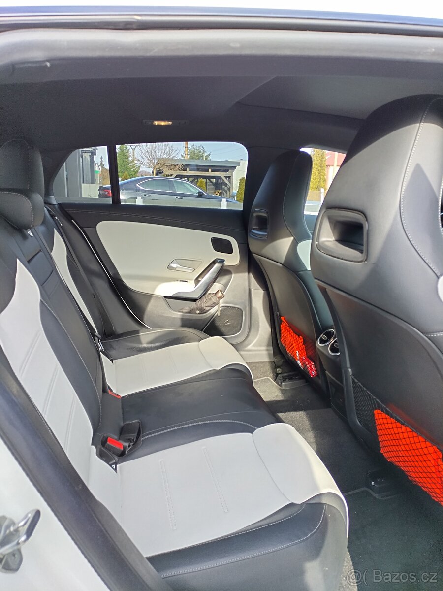 Mercedes Benz CLA 200 - 2