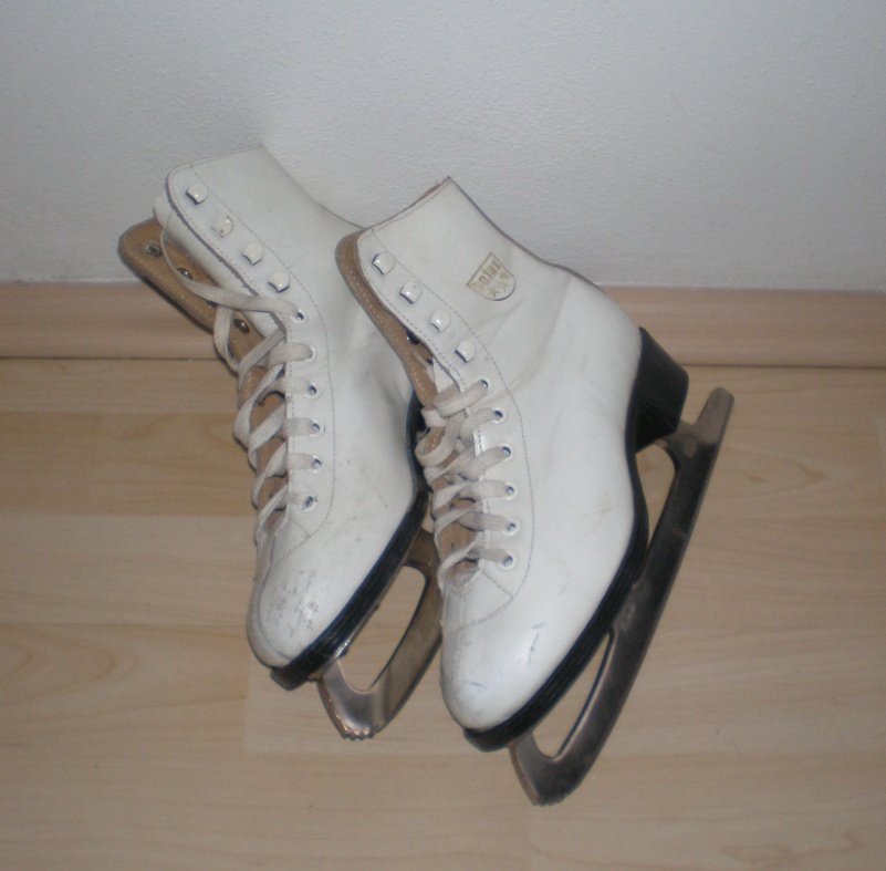 brusle na led dívčí, vel. 34 a vel. 38 - 2