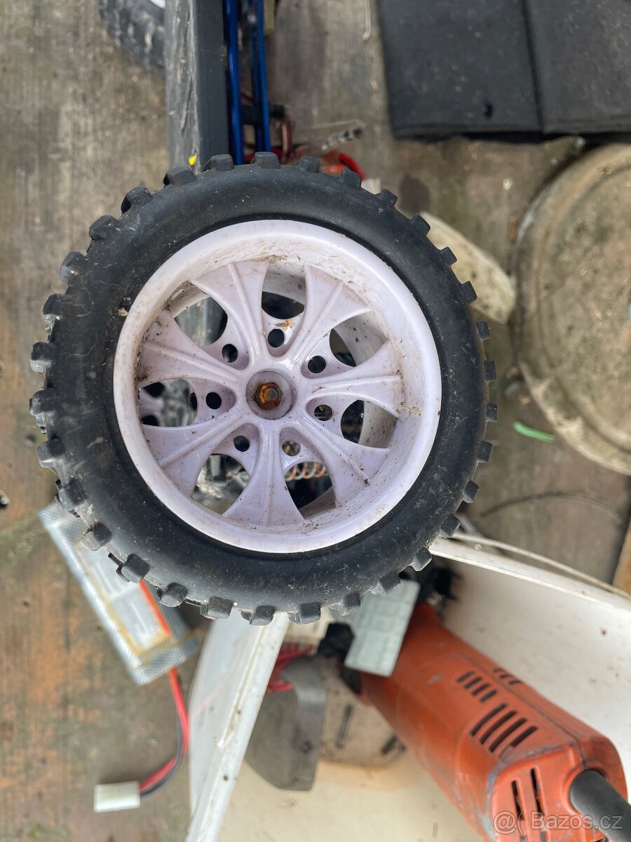 Kola Himoto 1/10 - 2