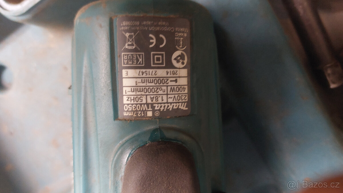 utahovák makita - 2