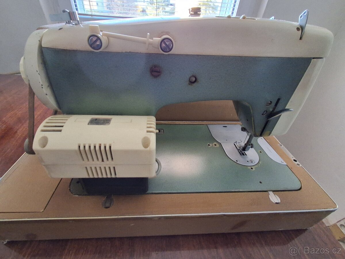 Šicí stroj Veritas - 2