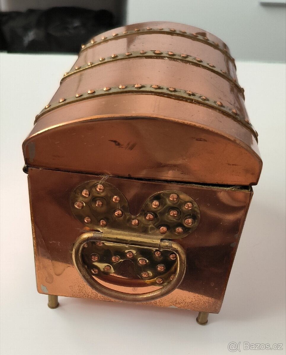 MOSAZNÁ ŠPERKOVNICE - 2