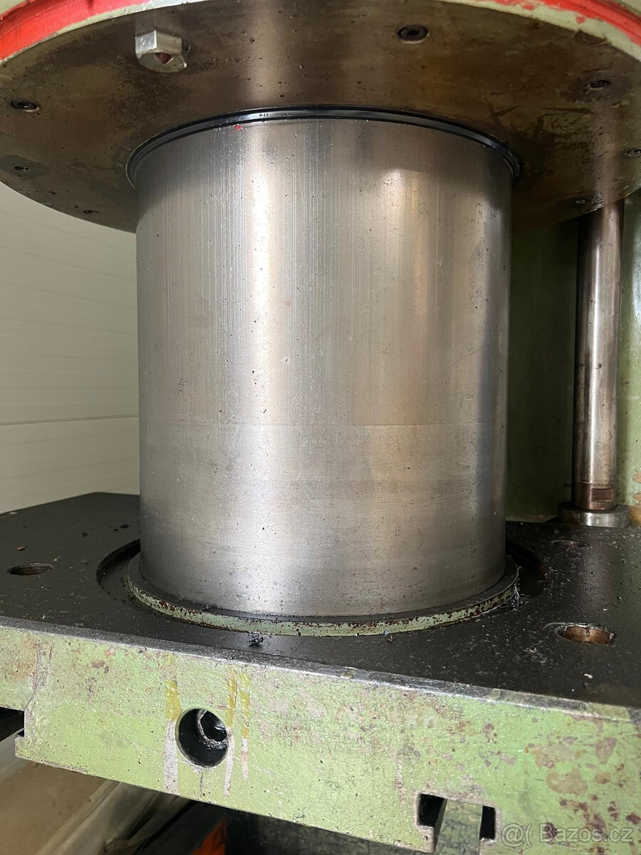 lis hydraulický PYE 160 S1.M - 2