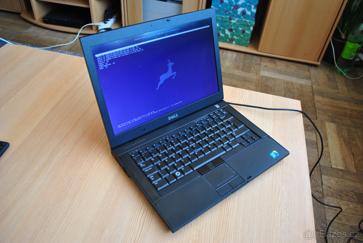 Libreboot - Dell Latitude E6400 - dobrý stav - 2
