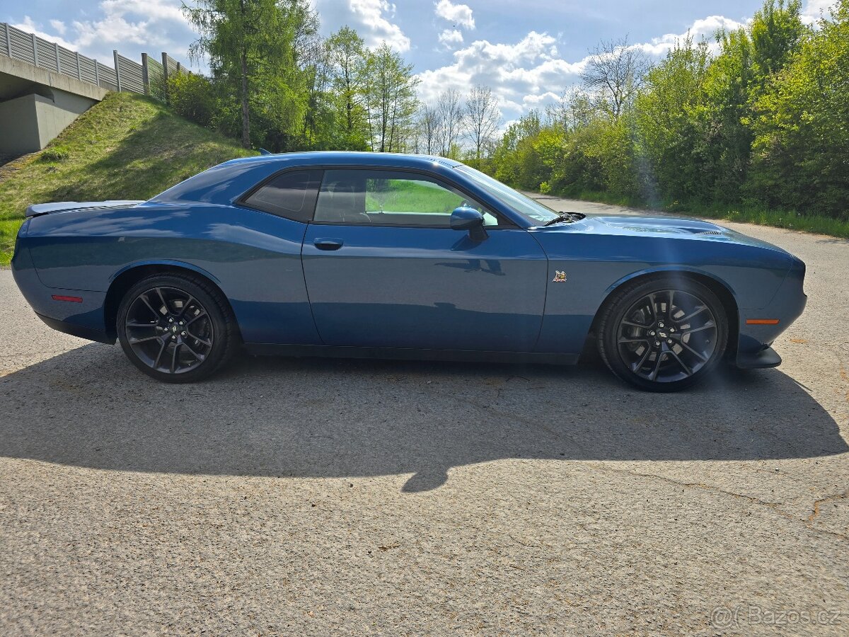Dodge Challenger, SRT 6,4 SCAT PACK 392 - 2