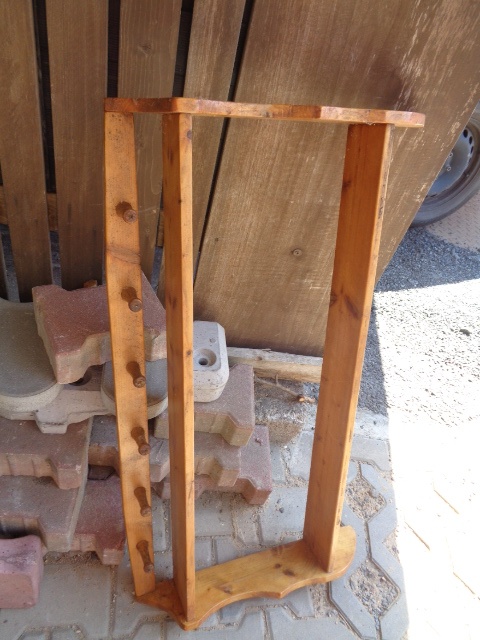 dřevěné okrasné/vyřezávané police pro chalupu či chatu - 2