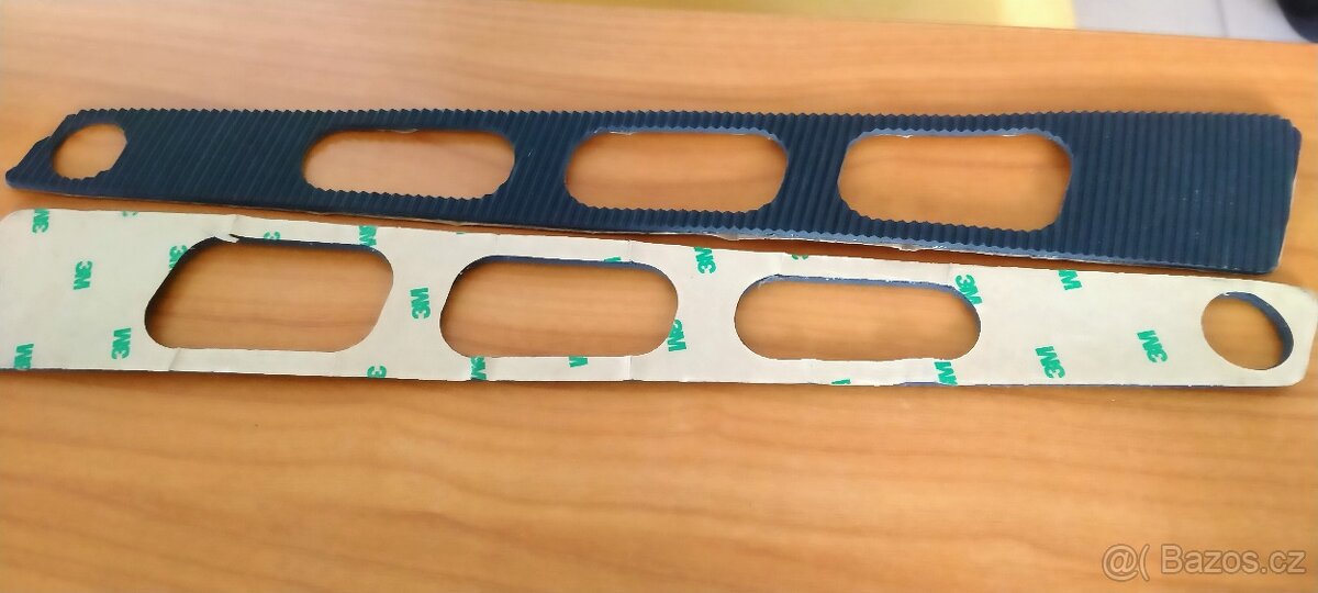 Can-Am protiskluz pod zavazadla G1 - 2