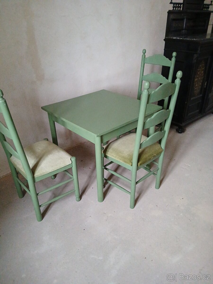 Prodám stůl a tři židle, styl Provence. Materiál: dub, jasan - 2