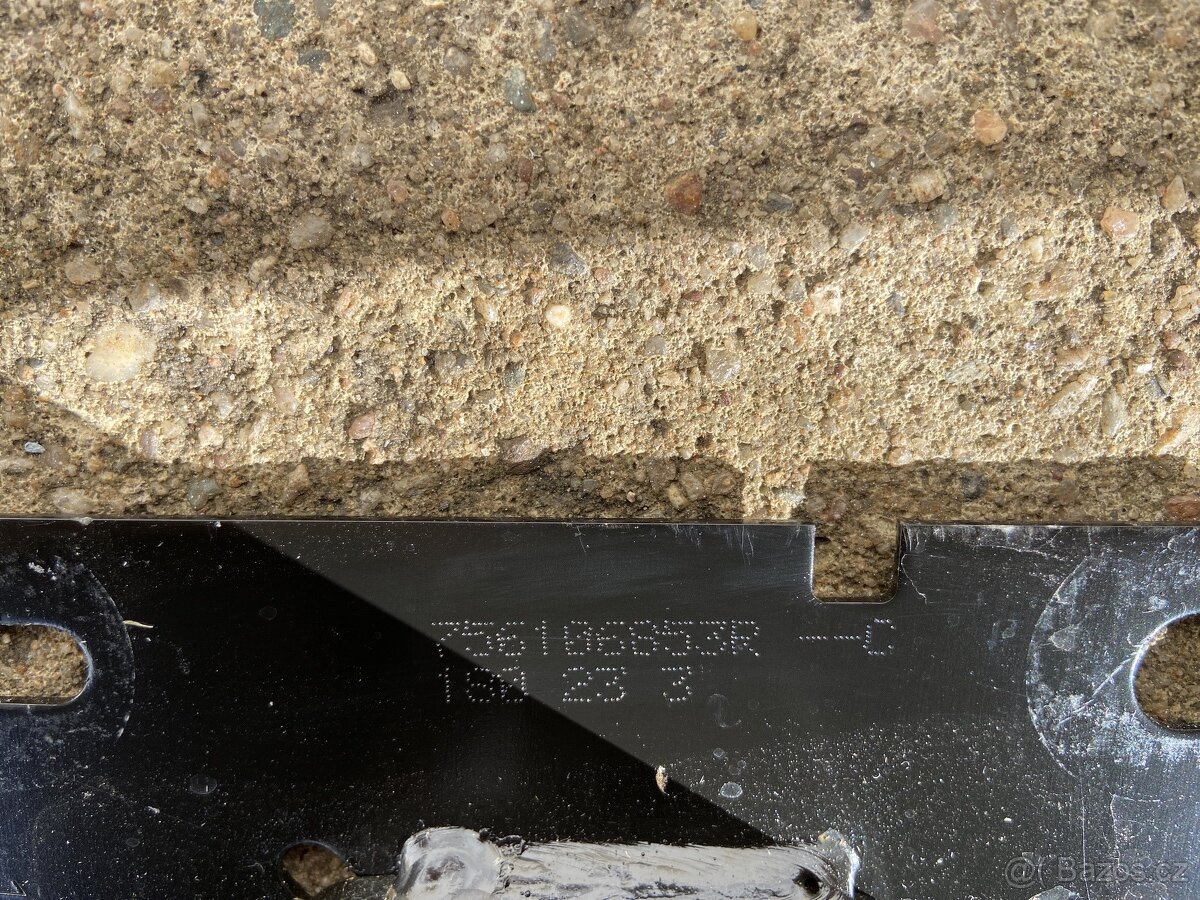 Výztuha zadního nárazníku Renault Kangoo 2021 - 2