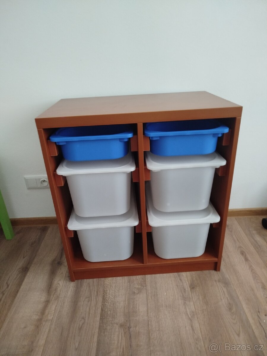 Úložný regál - 2