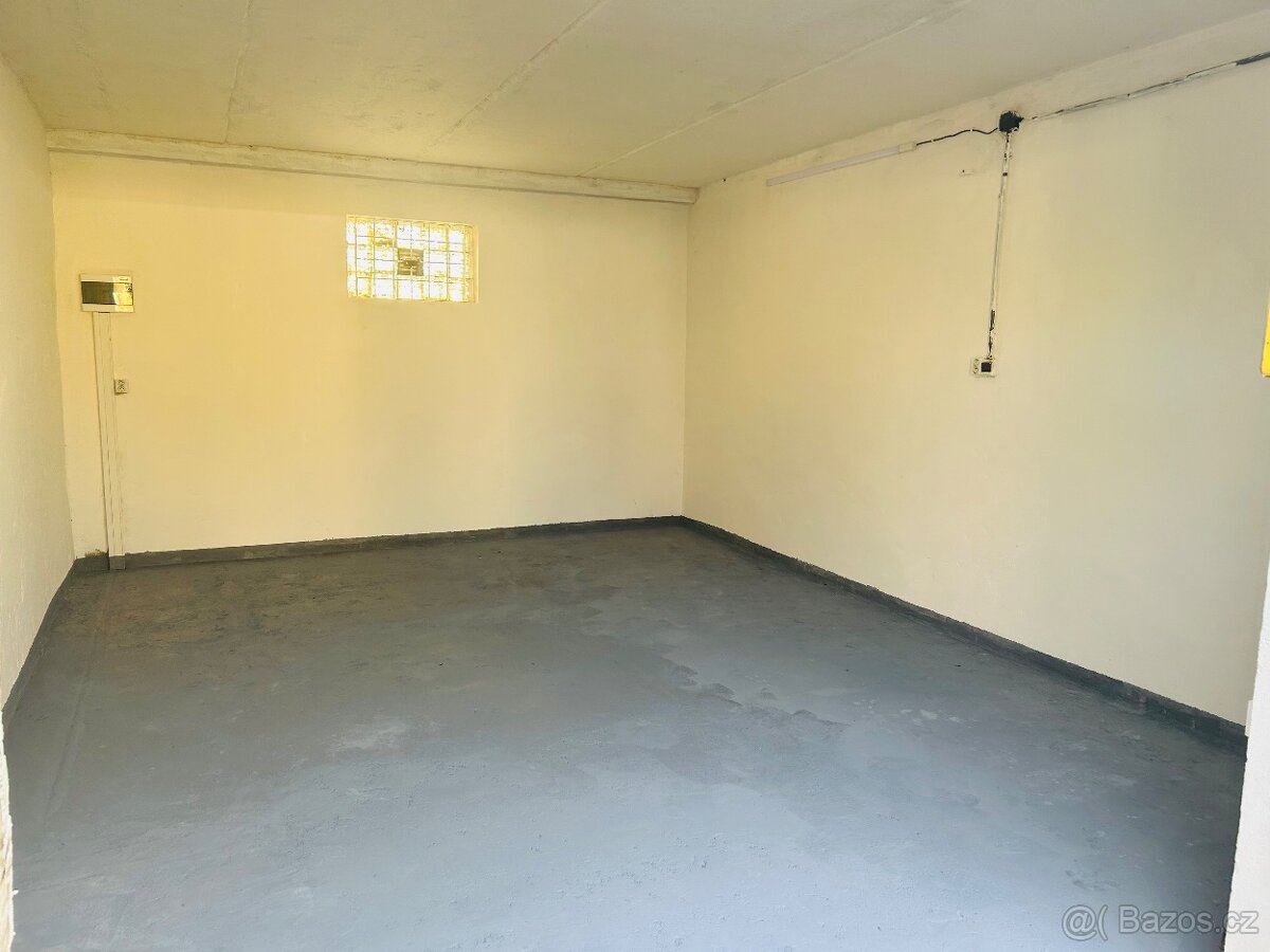 Pronájem garáže, skladu 33m2 - 2