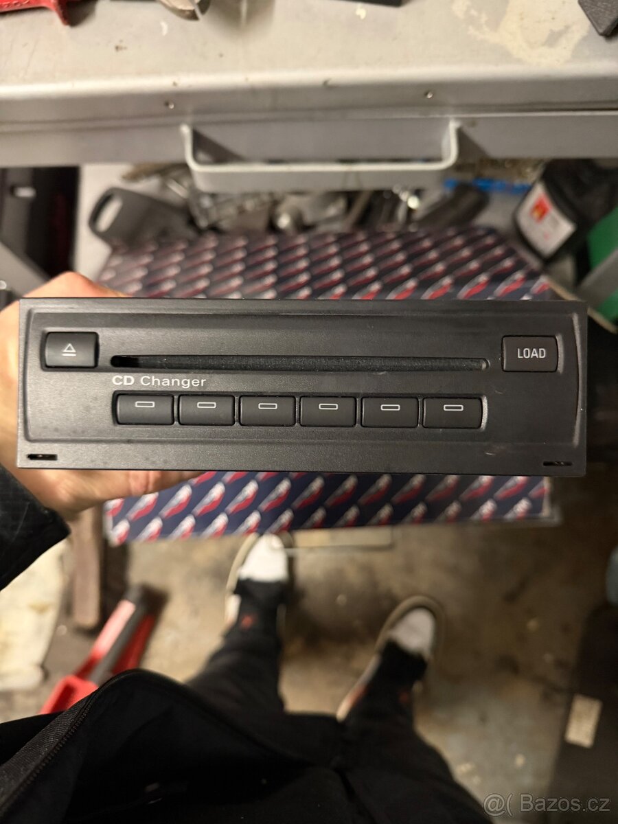 CD měnič AUDI - 2