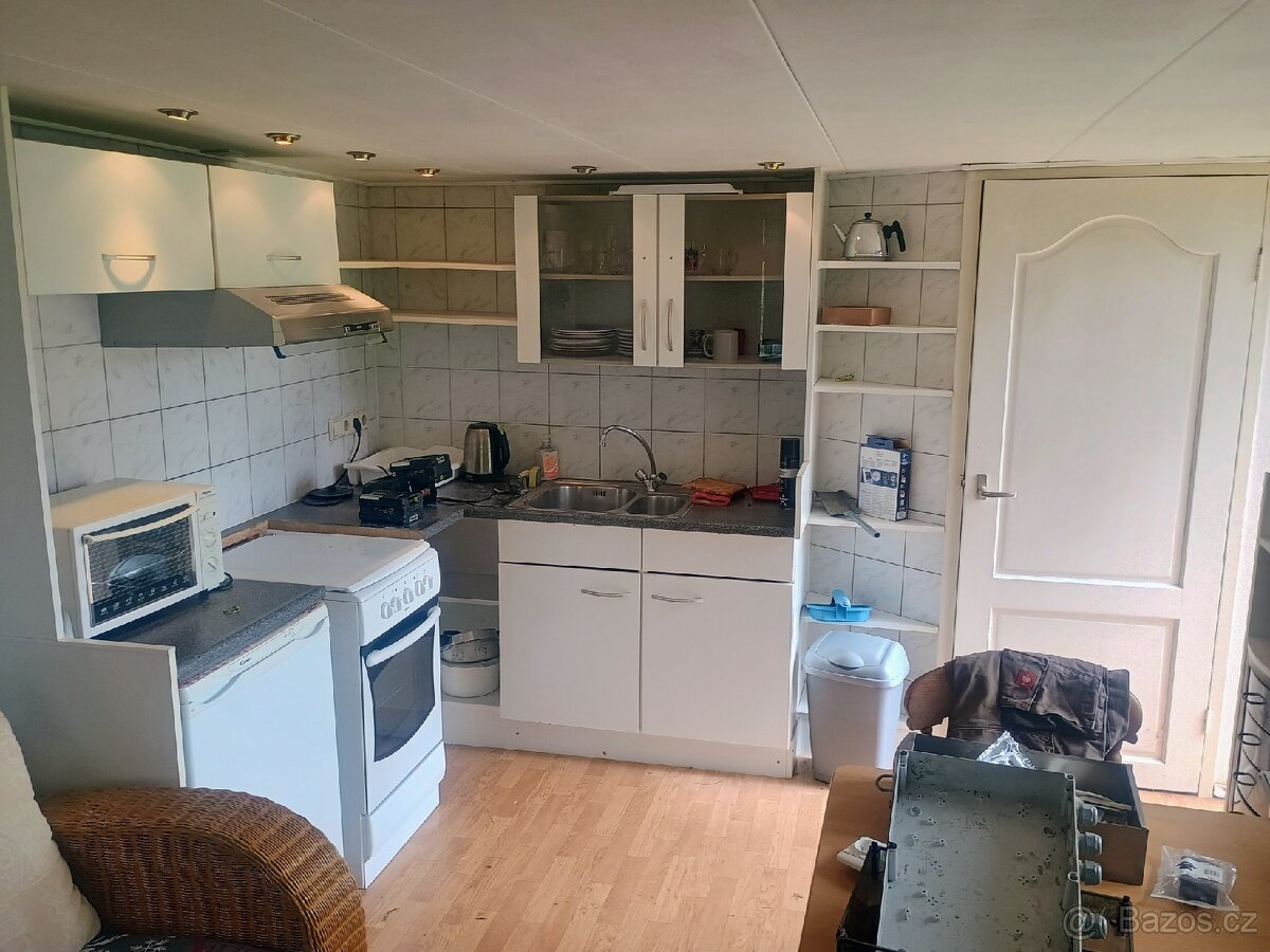 Prodám mobilní chatu - 2