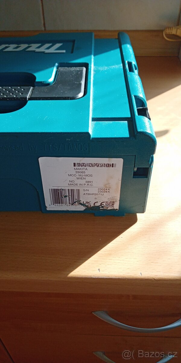 El.příklepová vrtačka Makita - 2