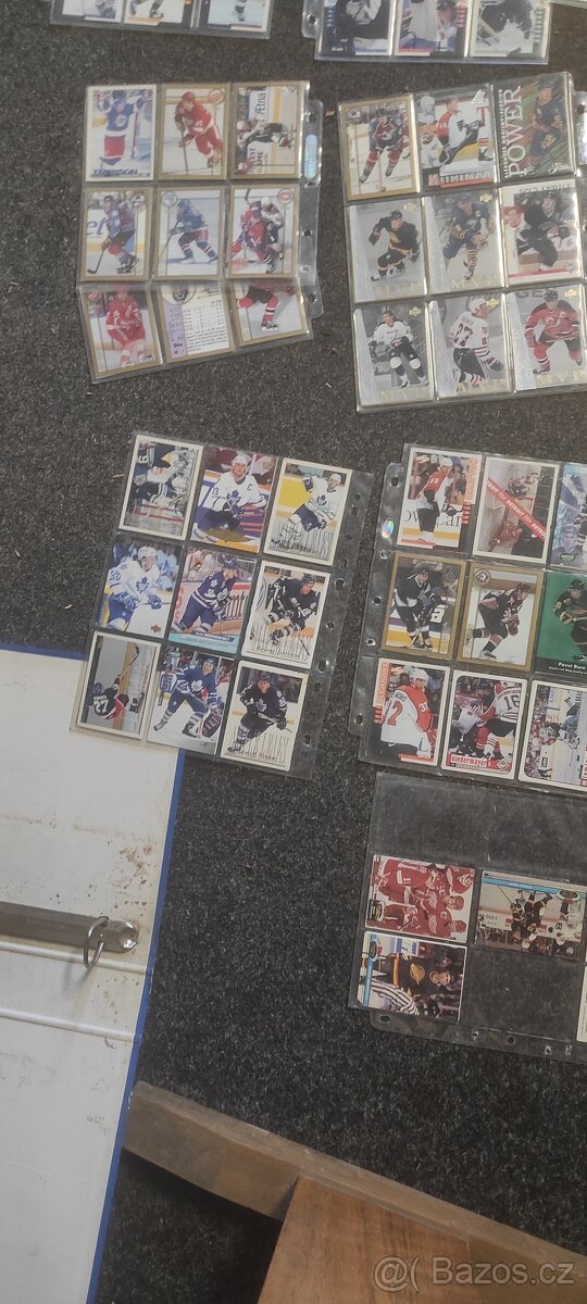 Hokejové kartičky - 2