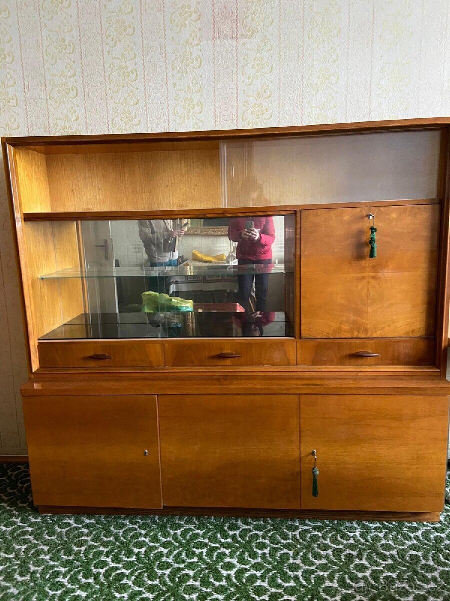 Skříně a komody - 2