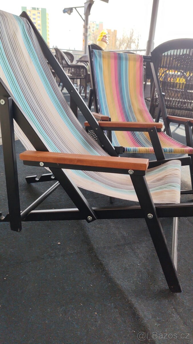 Polohovatelné lehátko - 2