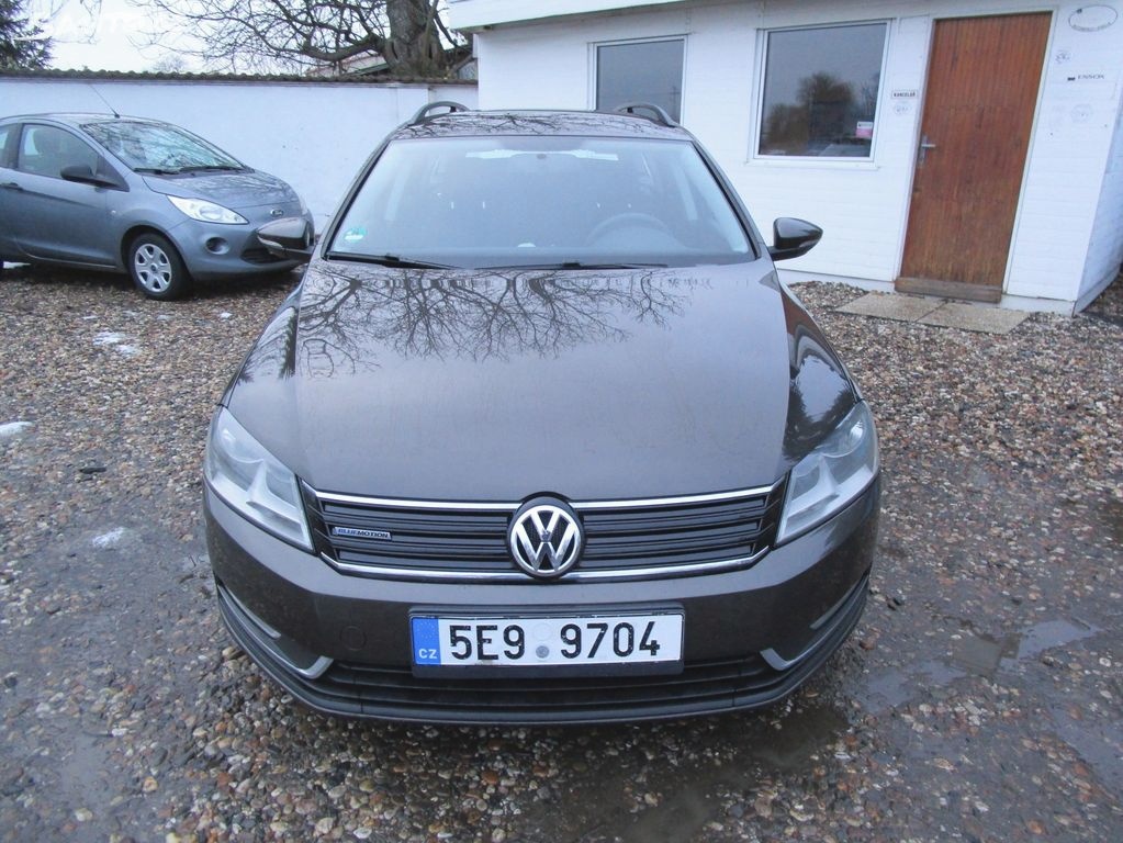 Volkswagen Passat, 1,6TDI-77KW- 6-RYCHLOSTÍ - 2
