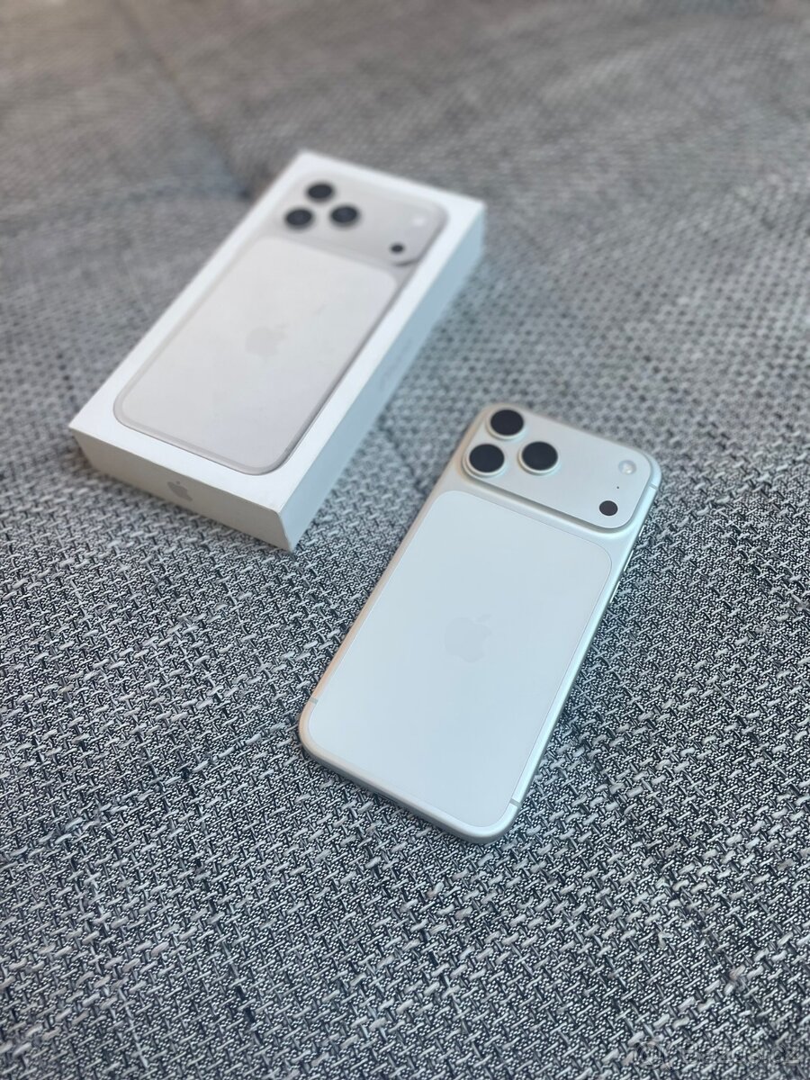 iPhone 17 Pro Max 256GB Silver - záruka - 2