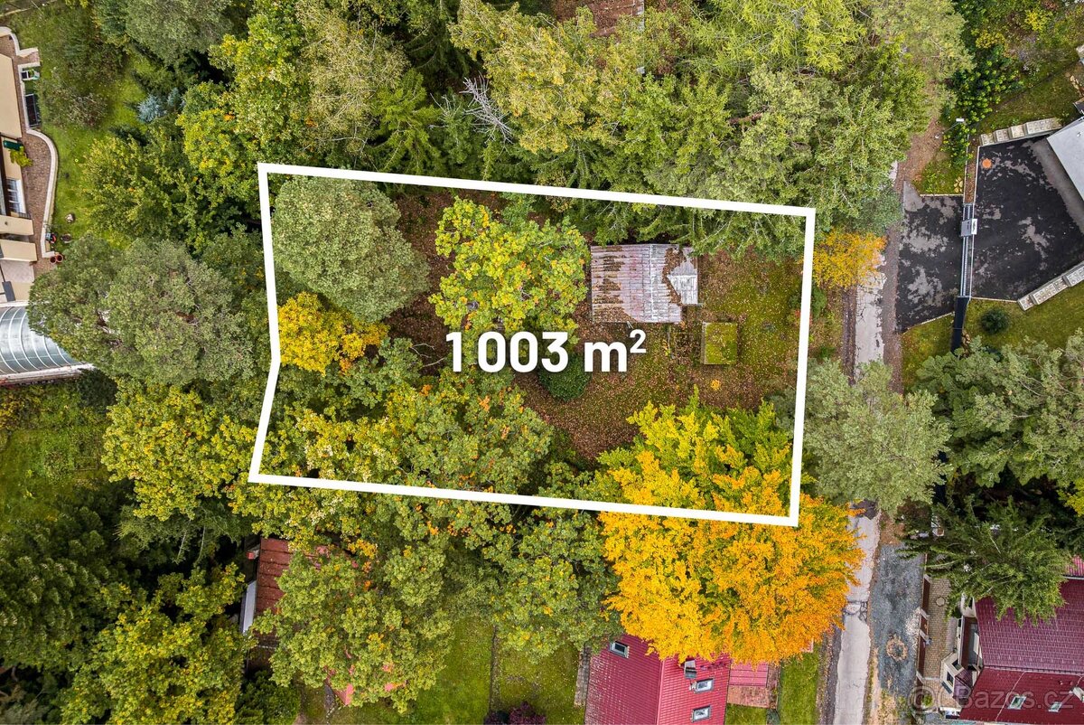 K prodeji pozemek o rozloze 1003 m² - 2