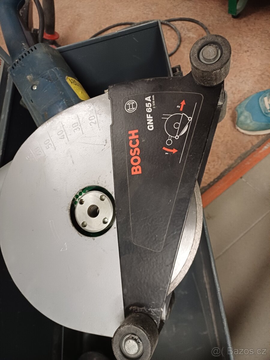 Drážkovací fréza Bosch GNF 65 A zánovní - 2